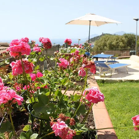 Arbatax Le Terrazze Sul Mare Aparthotel Exterior foto