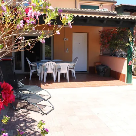 Arbatax Le Terrazze Sul Mare Aparthotel Exterior foto
